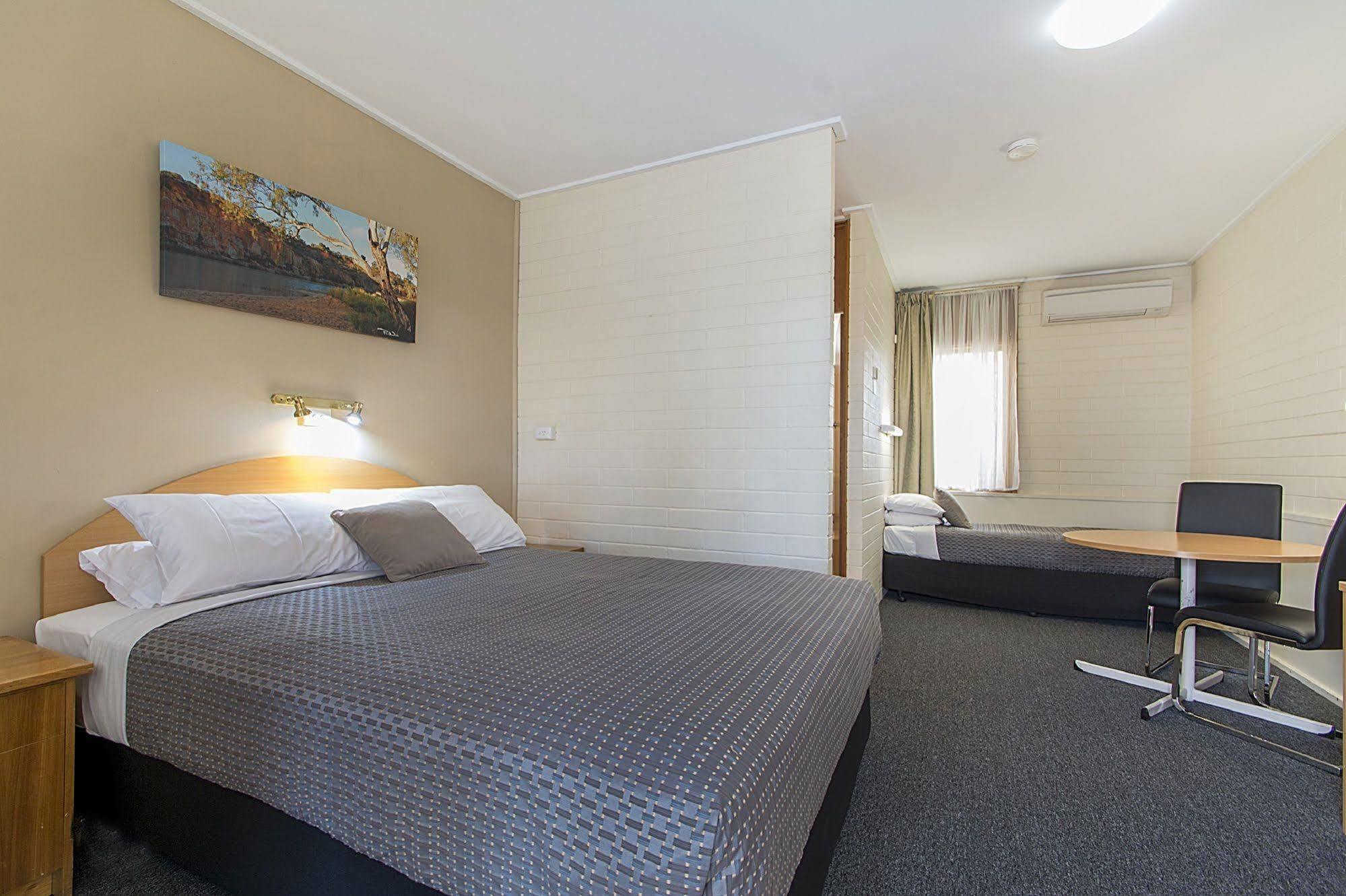 Citrus Valley Motel Renmark Bagian luar foto